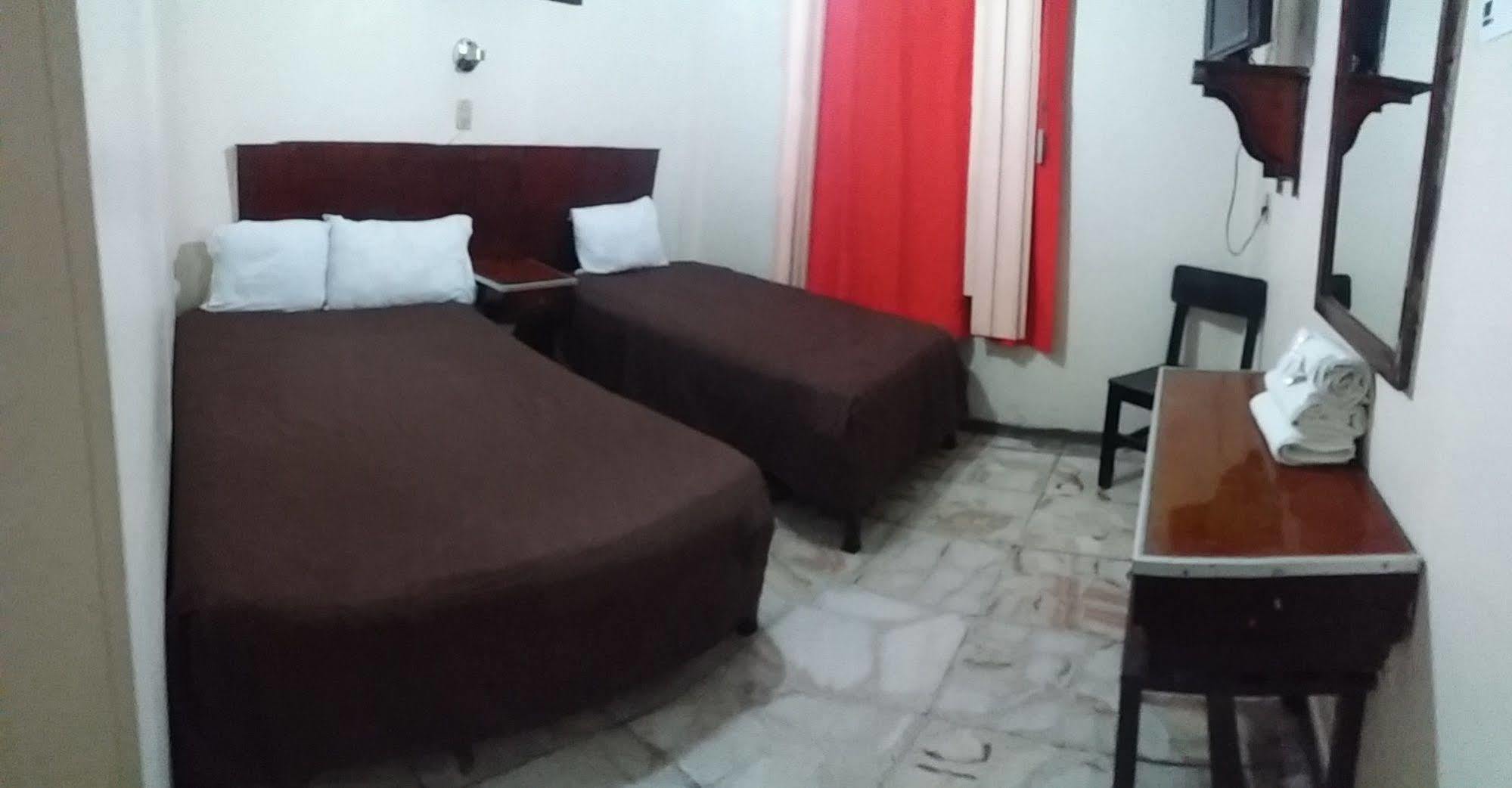 Hotel Colon De Zacatecas Zewnętrze zdjęcie