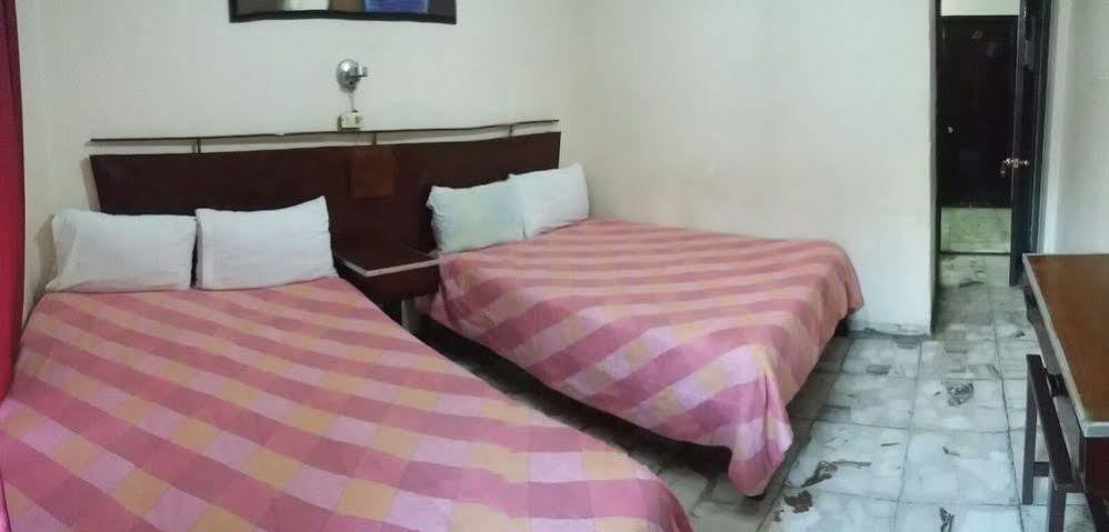 Hotel Colon De Zacatecas Zewnętrze zdjęcie